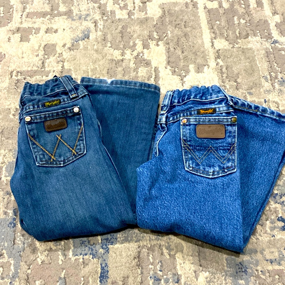 Wrangler Lot of 2 pair of jeans 4t